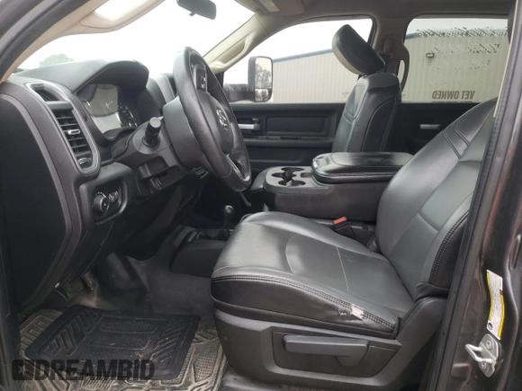2019 Ram 3500 Tradesman with VIN 3C63RRGL5KG648415, listed as a Copart auction lot 70651854 with 0 mi miles and Salvage Title. Bid and sale history available at carsss.com. Image 7.