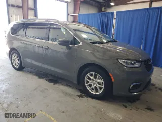 2022 Chrysler Pacifica Touring L with VIN 2C4RC1BG1NR218329, listed as a Copart auction lot 53252715 with 62,868 mi miles and Clean Title. Bid and sale history available at carsss.com. Image 4.