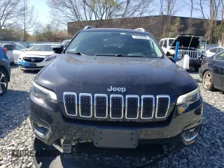 2019 Jeep Cherokee Limited with VIN 1C4PJMDX2KD239989, listed as a Copart auction lot 54590685 with 87,568 mi miles and Salvage title. Bid and sale history available at DreamBid. Image 5.