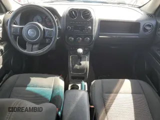 2014 Jeep Patriot Latitude with VIN 1C4NJRFB7ED713512, listed as a Copart auction lot 55595045 with 162,083 mi miles and Clean title. Bid and sale history available at DreamBid. Image 8.