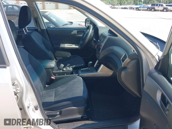 2009 Subaru Forester X z VIN JF2SH61679H722248, wystawiony jako IAAI lot #42609270 z przebiegiem 200 295 mil mil oraz . Historia ofert i sprzedaży dostępna na DreamBid. Obrazek 5.