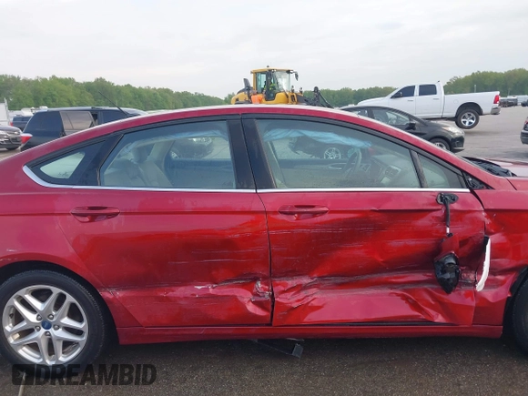 2013 Ford Fusion SE с VIN 3FA6P0H75DR131136, выставлен на аукционе IAAI как лот 42139576 с пробегом 128 756 миль миль и . История ставок и продаж доступна на DreamBid. Изображение 13.