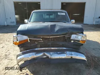 1995 Ford F-150 with VIN 1FTEF15N2SNA58891, listed as a Copart auction lot 42903775 with 193,546 mi miles and Salvage Title. Bid and sale history available at carsss.com. Image 5.