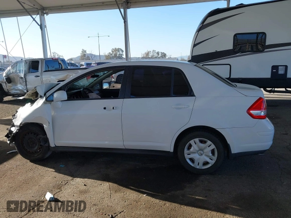 2011 Nissan Versa 1.8 S with VIN 3N1BC1AP9BL417255, listed as a IAAI auction lot 41829059 with 91,273 mi miles. Bid and sale history available at carsss.com. Image 14.