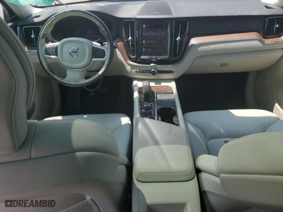 2022 Volvo XC60 Momentum with VIN YV4L12RK9N1967229, listed as a Copart auction lot 65001794 with 48,584 mi miles and Non Repairable. Bid and sale history available at carsss.com. Image 8.