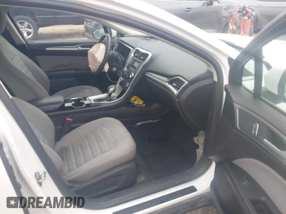 2016 Ford Fusion S with VIN 3FA6P0G73GR226218, listed as a IAAI auction lot 41708466 with 120,964 mi miles. Bid and sale history available at carsss.com. Image 5.