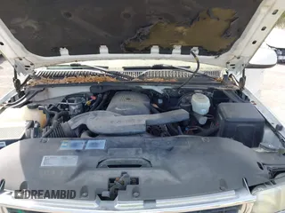 2003 Chevrolet Tahoe LS with VIN 1GNEC13ZX3R281468, listed as a IAAI auction lot 41911693 with 149,387 mi miles and . Bid and sale history available at DreamBid. Image 10.