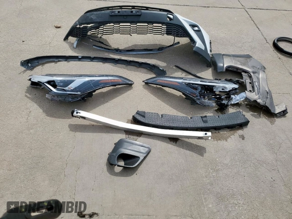 2022 Toyota C-HR XLE with VIN NMTKHMBX6NR146554, listed as a Copart auction lot 48039255 with 41,298 mi miles and Salvage Title. Bid and sale history available at carsss.com. Image 13.