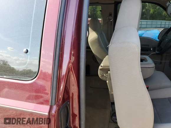 2008 Ford F-350 with VIN 1FTWX30R08ED03347, listed as a Copart auction lot 54692575 with 161,056 mi miles and Salvage title. Bid and sale history available at DreamBid. Image 10.