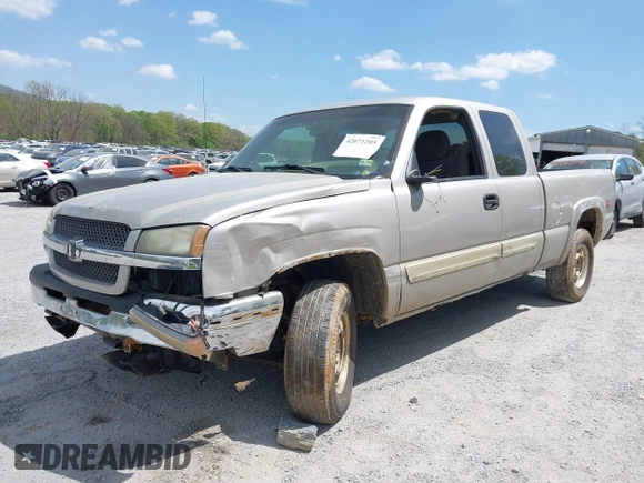 2005 Chevrolet Silverado 1500 Z71 with VIN 1GCEK19Z15Z192815, listed as a IAAI auction lot 42071205 with 352,883 mi miles. Bid and sale history available at carsss.com. Image 6.