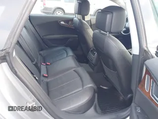 2014 Audi A7 Premium Plus z VIN WAUWGAFC9EN096702, wystawiony jako IAAI lot #41202201 z przebiegiem 103 893 mil mil oraz . Historia ofert i sprzedaży dostępna na DreamBid. Obrazek 8.