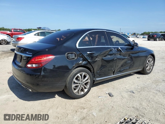 2018 Mercedes-Benz C 300 z VIN 55SWF4KB5JU269921, wystawiony jako Copart lot #60602825 z przebiegiem Nie podano mil oraz Szkoda całkowita • Salvage title. Historia ofert i sprzedaży dostępna na DreamBid. Obrazek 3.