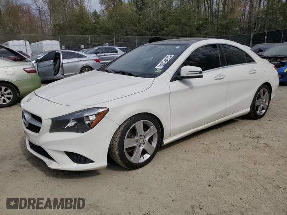 2015 Mercedes-Benz CLA 250 z VIN WDDSJ4GBXFN228268, wystawiony jako Copart lot #52545335 z przebiegiem 138 247 mil mil oraz Szkoda całkowita • Salvage title. Historia ofert i sprzedaży dostępna na DreamBid. Obrazek 1.
