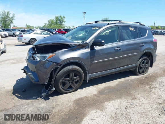 2018 Toyota RAV4 LE с VIN JTMBFREVXJJ745379, выставлен на аукционе IAAI как лот 42269832 с пробегом Не указан миль и . История ставок и продаж доступна на DreamBid. Изображение 2.
