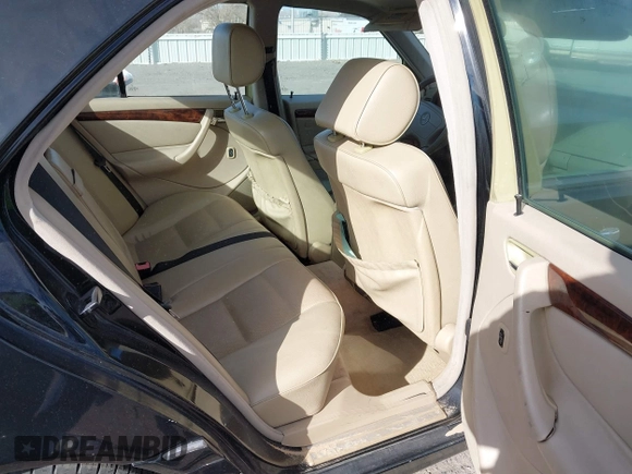 2000 Mercedes-Benz C 230 Kompressor with VIN WDBHA24G4YA830830, listed as a IAAI auction lot 41242224 with 256,011 mi miles and . Bid and sale history available at carsss.com. Image 8.