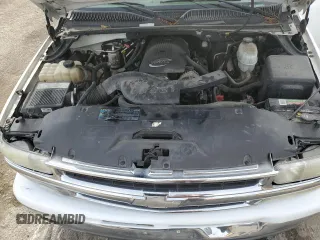 2005 Chevrolet Tahoe LS with VIN 1GNEC13T55R242365, listed as a Copart auction lot 84685624 with 199,968 mi miles and Salvage Title. Bid and sale history available at carsss.com. Image 12.