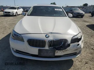 2013 BMW 5 Series 528i with VIN WBAXG5C58DD229195, listed as a Copart auction lot 52193215 with 74,240 mi miles and Salvage Title. Bid and sale history available at carsss.com. Image 5.