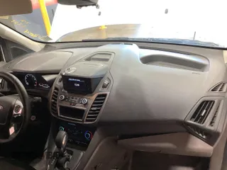 2020 Ford Transit Connect XL с VIN NM0LS7E27L1481516, выставлен на аукционе IAAI как лот 42761132 с пробегом 84 124 миль миль и . История ставок и продаж доступна на DreamBid. Изображение 28.