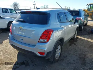 2022 Chevrolet Trax LS with VIN KL7CJNSMXNB545719, listed as a IAAI auction lot 41366593 with 9,225 mi miles. Bid and sale history available at carsss.com. Image 4.