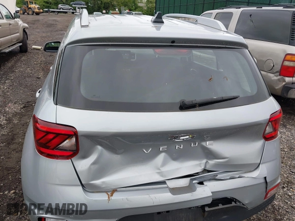 2022 Hyundai Venue SEL z VIN KMHRC8A3XNU188561, wystawiony jako IAAI lot #42337212 z przebiegiem 65 849 mil mil oraz . Historia ofert i sprzedaży dostępna na DreamBid. Obrazek 16.