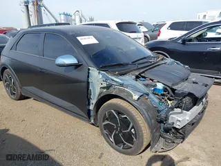 2022 Hyundai IONIQ 5 SE with VIN KM8KMDAFXNU090809, listed as a IAAI auction lot 40462051 with 24,566 mi miles. Bid and sale history available at carsss.com. Image 1.