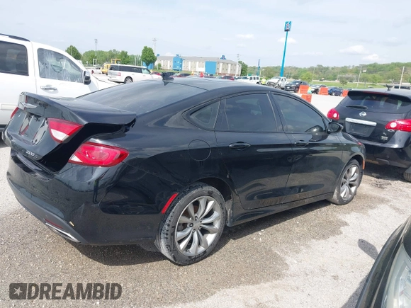 2016 Chrysler 200 S z VIN 1C3CCCBG9GN175199, wystawiony jako IAAI lot #41938820 z przebiegiem 214 508 mil mil oraz . Historia ofert i sprzedaży dostępna na DreamBid. Obrazek 13.