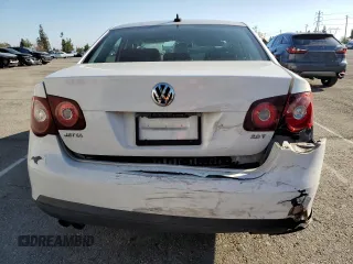 2010 Volkswagen Jetta Wolfsburg Edition с VIN 3VWRA7AJ1AM050485, выставлен на аукционе Copart как лот 47017435 с пробегом 154 993 миль миль и Списание • Salvage title. История ставок и продаж доступна на DreamBid. Изображение 6.