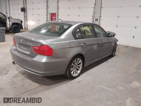 2011 BMW 3 Series 328i xDrive with VIN WBAPK7C51BA819571, listed as a IAAI auction lot 42049051 with 84,742 mi miles and . Bid and sale history available at DreamBid. Image 4.
