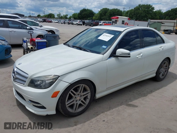 2011 Mercedes-Benz C 300 Sport с VIN WDDGF5EB5BR147634, выставлен на аукционе IAAI как лот 42192572 с пробегом 178 822 миль миль и . История ставок и продаж доступна на DreamBid. Изображение 2.