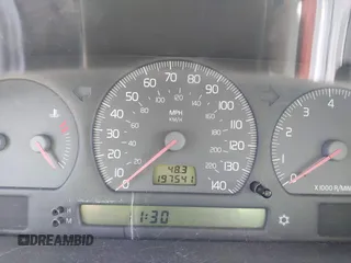 2000 Volvo S70 с VIN YV1LS56D5Y2661189, выставлен на аукционе IAAI как лот 42362551 с пробегом 197 541 миль миль и . История ставок и продаж доступна на DreamBid. Изображение 7.