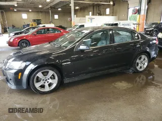 2009 Pontiac G8 z VIN 6G2ER57799L237147, wystawiony jako Copart lot #61241225 z przebiegiem 175 956 mil mil oraz Szkoda całkowita • Salvage title. Historia ofert i sprzedaży dostępna na DreamBid. Obrazek 1.