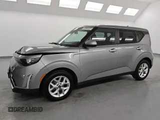 2023 Kia Soul LX with VIN KNDJ23AU0P7869958, listed as a Copart auction lot 55323095 with 61,995 mi miles and Clean Title. Bid and sale history available at DreamBid. Image 1.