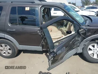 2006 Ford Explorer XLT with VIN 1FMEU63EX6UB52613, listed as a IAAI auction lot 42260462 with Not provided miles and . Bid and sale history available at DreamBid. Image 12.