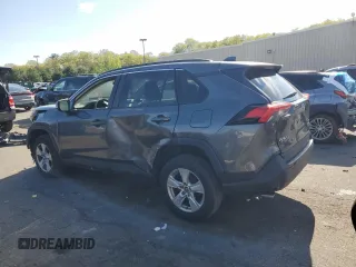 2020 Toyota RAV4 XLE z VIN 2T3P1RFV7LC097508, wystawiony jako Copart lot #56214145 z przebiegiem 90 074 mil mil oraz Szkoda całkowita • Salvage title. Historia ofert i sprzedaży dostępna na DreamBid. Obrazek 2.