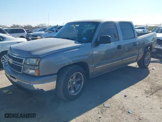 2007 Chevrolet Silverado 1500 Classic LS with VIN 2GCEC13V971114250, listed as a IAAI auction lot 41029240 with 209,671 mi miles. Bid and sale history available at carsss.com. Image 17.