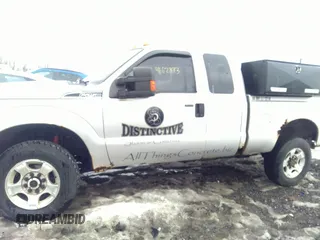 2012 Ford F-250 XL z VIN 1FT7X2B61CED13945, wystawiony jako IAAI lot #41662333 z przebiegiem 196 509 mil mil oraz . Historia ofert i sprzedaży dostępna na DreamBid. Obrazek 14.
