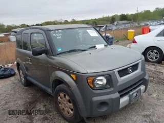 2008 Honda Element EX with VIN 5J6YH28768L002638, listed as a IAAI auction lot 41929450 with 204,557 mi miles and . Bid and sale history available at DreamBid. Image 1.