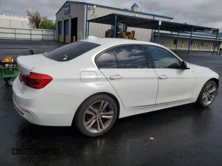 2018 BMW 3 Series 330i z VIN WBA8B9G56JNU96491, wystawiony jako Copart lot #50991795 z przebiegiem 65 764 mil mil oraz Szkoda całkowita • Salvage title. Historia ofert i sprzedaży dostępna na DreamBid. Obrazek 3.