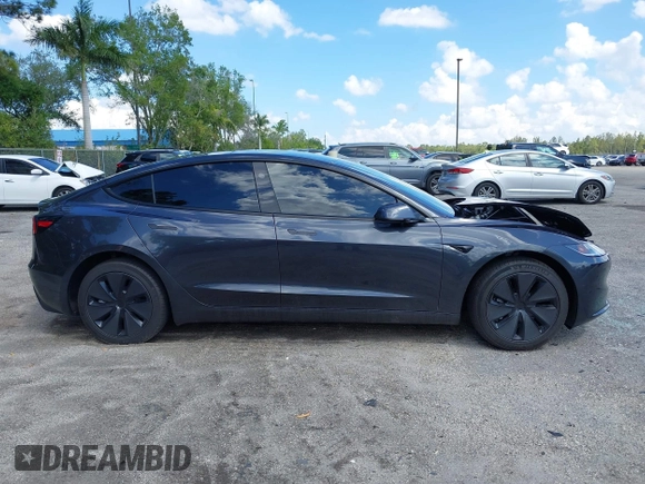 2025 Tesla Model 3 Long Range with VIN 5YJ3E1EA9SF897555, listed as a IAAI auction lot 41886716 with 6,757 mi miles and . Bid and sale history available at carsss.com. Image 14.