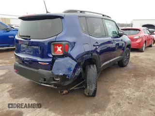 2018 Jeep Renegade Trailhawk with VIN ZACCJBCB6JPH00636, listed as a IAAI auction lot 41490206 with 111,373 mi miles. Bid and sale history available at carsss.com. Image 4.