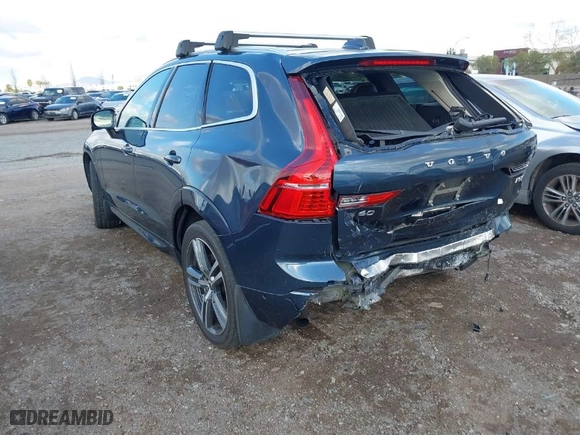 2018 Volvo XC60 Momentum with VIN YV4102RK1J1003714, listed as a IAAI auction lot 41446199 with 72,626 mi miles. Bid and sale history available at carsss.com. Image 3.