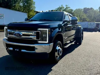 2019 Ford F-350 XL with VIN 1FT8W3DT7KEF88122, listed as a Copart auction lot 58671645 with 323,374 mi miles and Clean title. Bid and sale history available at DreamBid. Image 2.