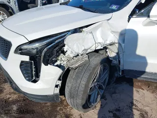 2019 Cadillac XT4 FWD Sport with VIN 1GYFZER49KF142425, listed as a IAAI auction lot 41416223 with 51,490 mi miles. Bid and sale history available at carsss.com. Image 6.