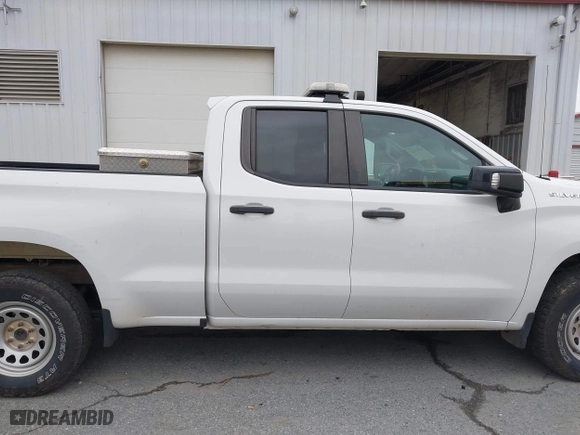 2019 Chevrolet Silverado 1500 Work Truck with VIN 1GCRYAEH8KZ276297, listed as a IAAI auction lot 41927421 with 150,783 mi miles. Bid and sale history available at carsss.com. Image 13.