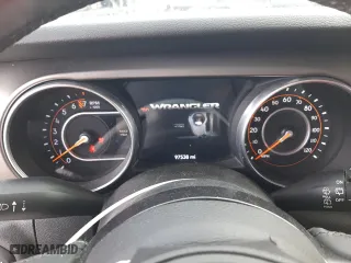 2018 Jeep Wrangler Unlimited Sport S with VIN 1C4HJXDG9JW135668, listed as a Copart auction lot 45113785 with 97,538 mi miles and Salvage Title. Bid and sale history available at carsss.com. Image 9.