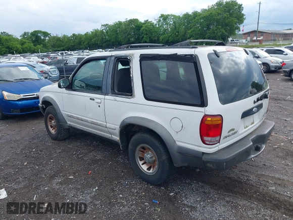 1998 Ford Explorer с VIN 1FMYU22E4WUB38942, выставлен на аукционе IAAI как лот 42188468 с пробегом 226 412 миль миль и . История ставок и продаж доступна на DreamBid. Изображение 3.