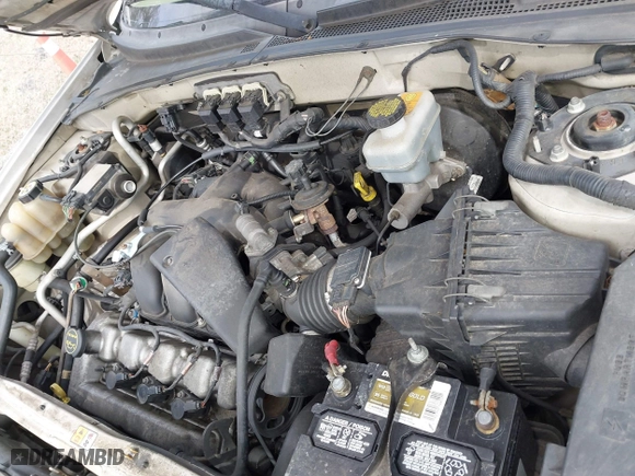 2005 Mercury Mariner Luxury with VIN 4M2CU57165DJ33059, listed as a IAAI auction lot 41675851 with 222,375 mi miles. Bid and sale history available at carsss.com. Image 10.