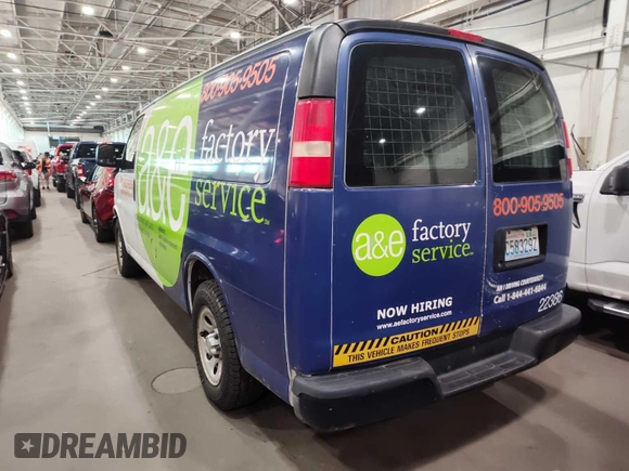 2012 Chevrolet Express Cargo z VIN 1GCSGAFXXC1137699, wystawiony jako IAAI lot #42534166 z przebiegiem 249 234 mil mil oraz . Historia ofert i sprzedaży dostępna na DreamBid. Obrazek 16.