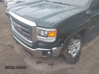 2015 GMC Sierra 1500 SLE z VIN 3GTU2UEC3FG499337, wystawiony jako IAAI lot #41858015 z przebiegiem 73 037 mil mil oraz . Historia ofert i sprzedaży dostępna na DreamBid. Obrazek 6.