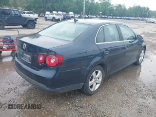 2009 Volkswagen Jetta SE с VIN 3VWRZ71KX9M077567, выставлен на аукционе IAAI как лот 42445517 с пробегом 163 101 миль миль и . История ставок и продаж доступна на DreamBid. Изображение 4.